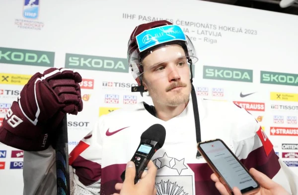 Balcers pēc pirmajām trīs spēlēm labākais pasaules čempionāta vārtu guvējs