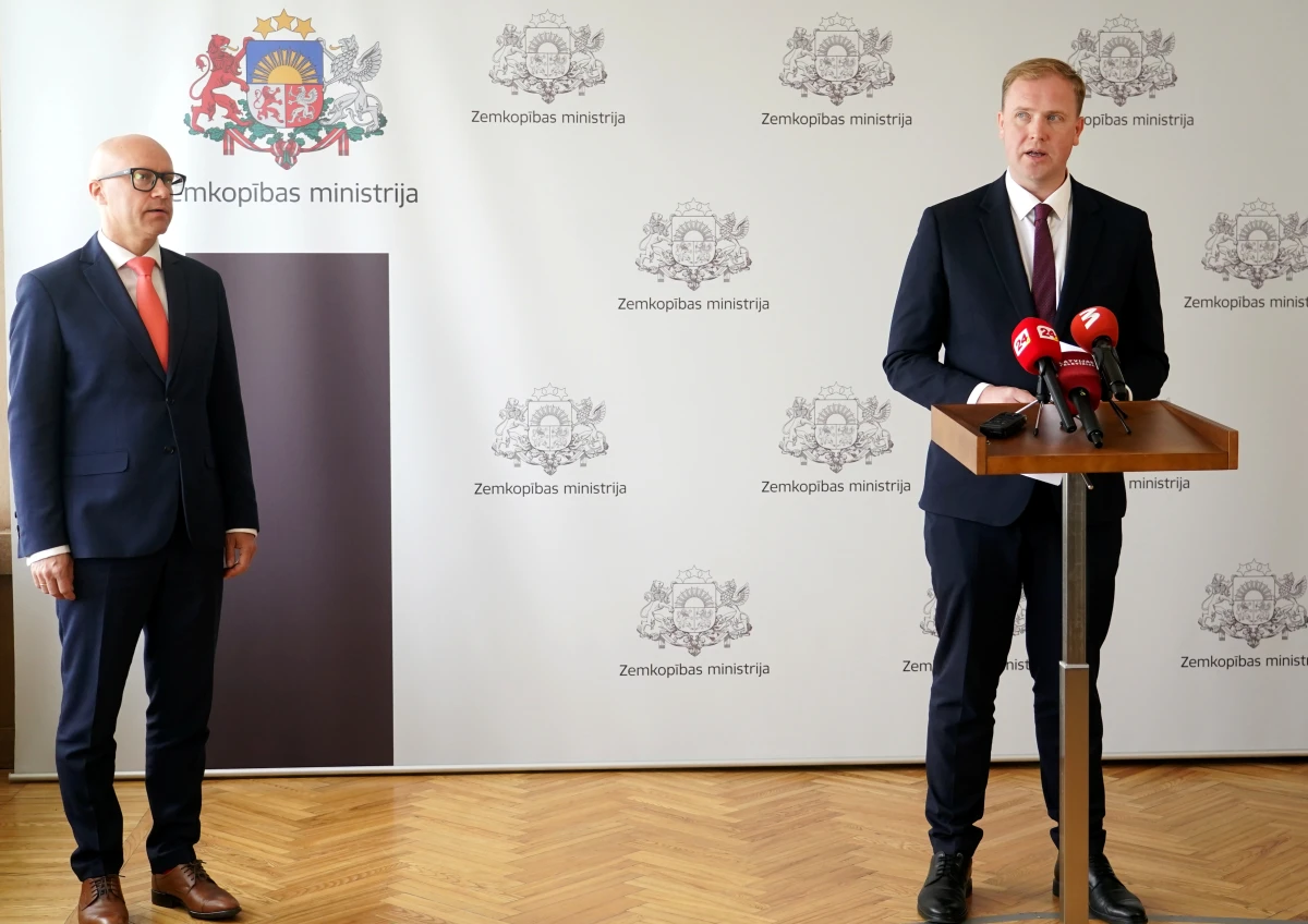 Skandāla atbalss: Valainis uzdod īstenot tūlītējus pasākumus LVM pārvaldības pilnveidei