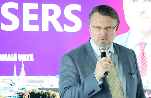 Šlesers: Bez JV valdībā Kulbergs varētu «cirst nost galvas visiem sliktajiem»