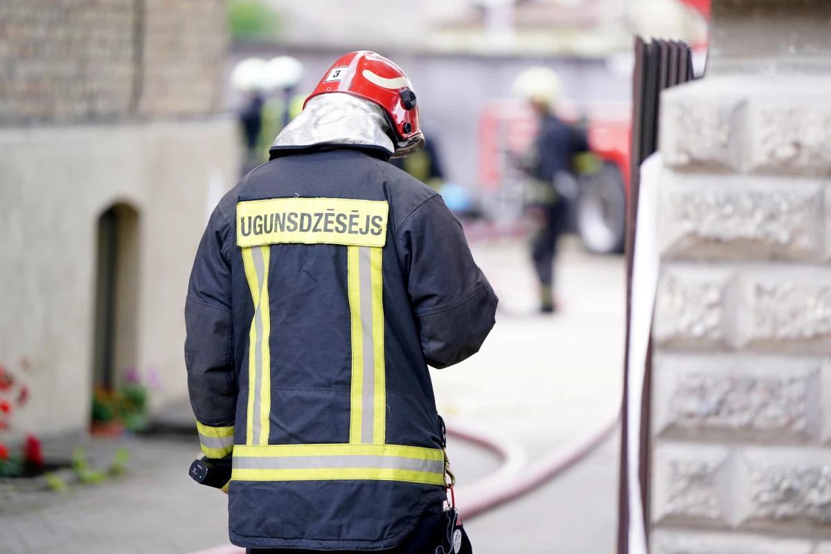 Pašvaldība slēgs līgumu ar brīvprātīgajiem ugunsdzēsējiem Saldus novadā