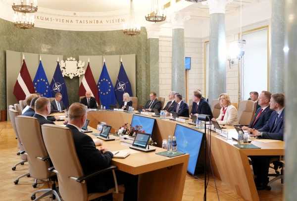 Turpmāk valdība uz sēdēm sanāks biežāk