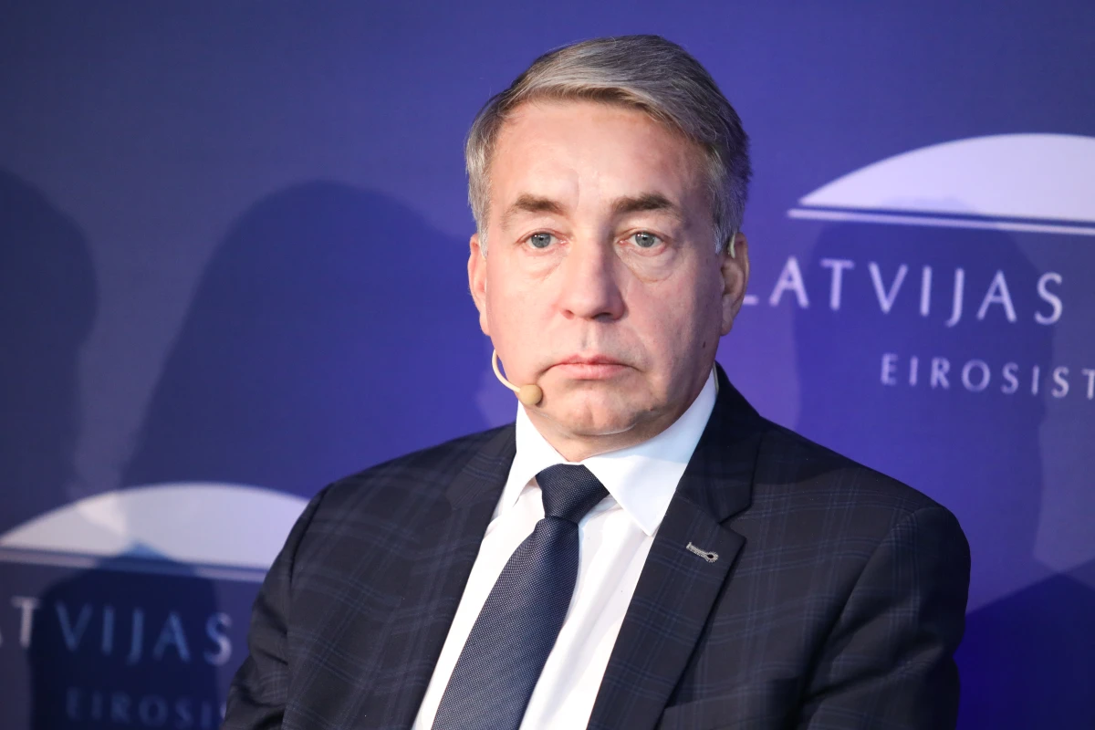 Augulis: PVN samazināto likmi maizei, pienam un putnu gaļas produktiem jānosaka kā pastāvīgu normu