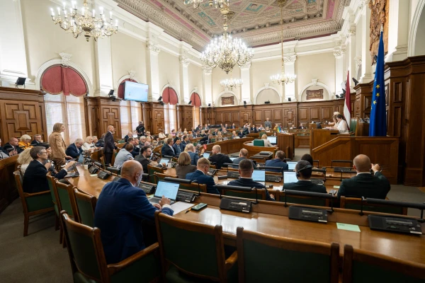 Saeimas preses dienesta foto