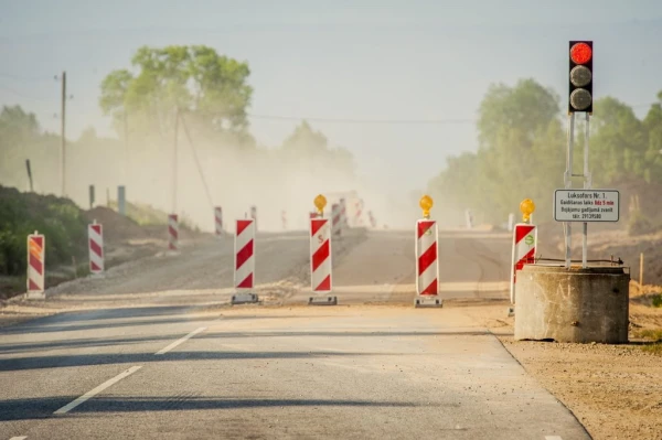 Valsts autoceļu tīklā būvdarbi notiek 60 posmos