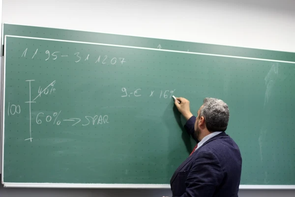«Skola pieprasīja samaksāt vairākus simtus skolotāju banketam…» Direktora viedoklis par šo situāciju