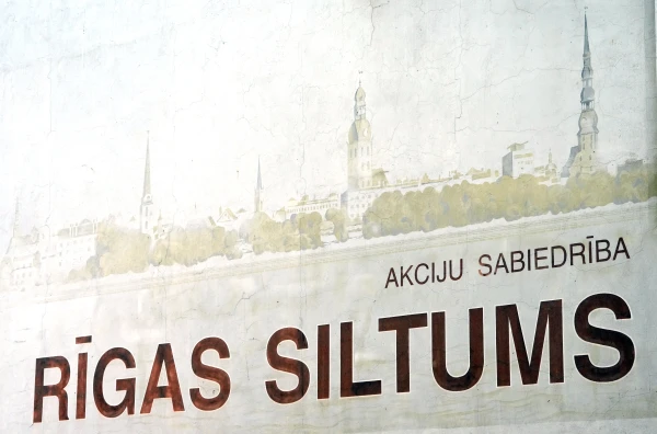 Turpinās siltumtīklu modernizācijas projekti