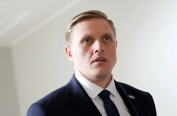 Iekšlietu ministrs kritizē robežsardzi un PMLP par nepietiekamu rīcību «šķietamo patvēruma meklētāju» problēmas novēršanā