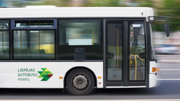 IUB atļāvis pašvaldībai slēgt līgumu ar «Liepājas autobusu parku» par sabiedriskā transporta pakalpojumiem Ogrē