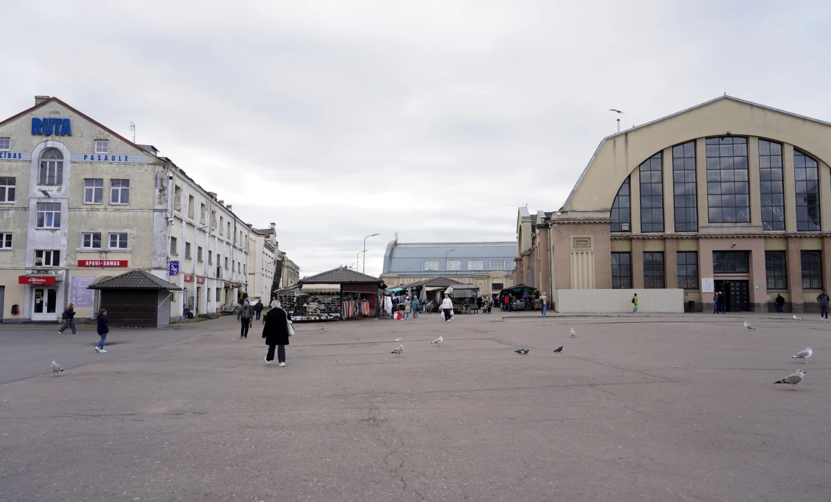 Gaļas paviljona slēgšana: Tiek izvērtēti vairāki pagaidu tirdzniecības risinājumi, par kuriem tuvākajā laikā tiks informēti nomnieki un sabiedrība
