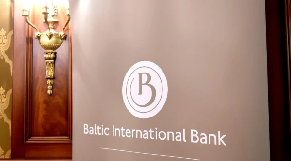 «Baltic International Bank» administratore atkārtoti piedāvā iegādāties dažādu mākslinieku gleznas