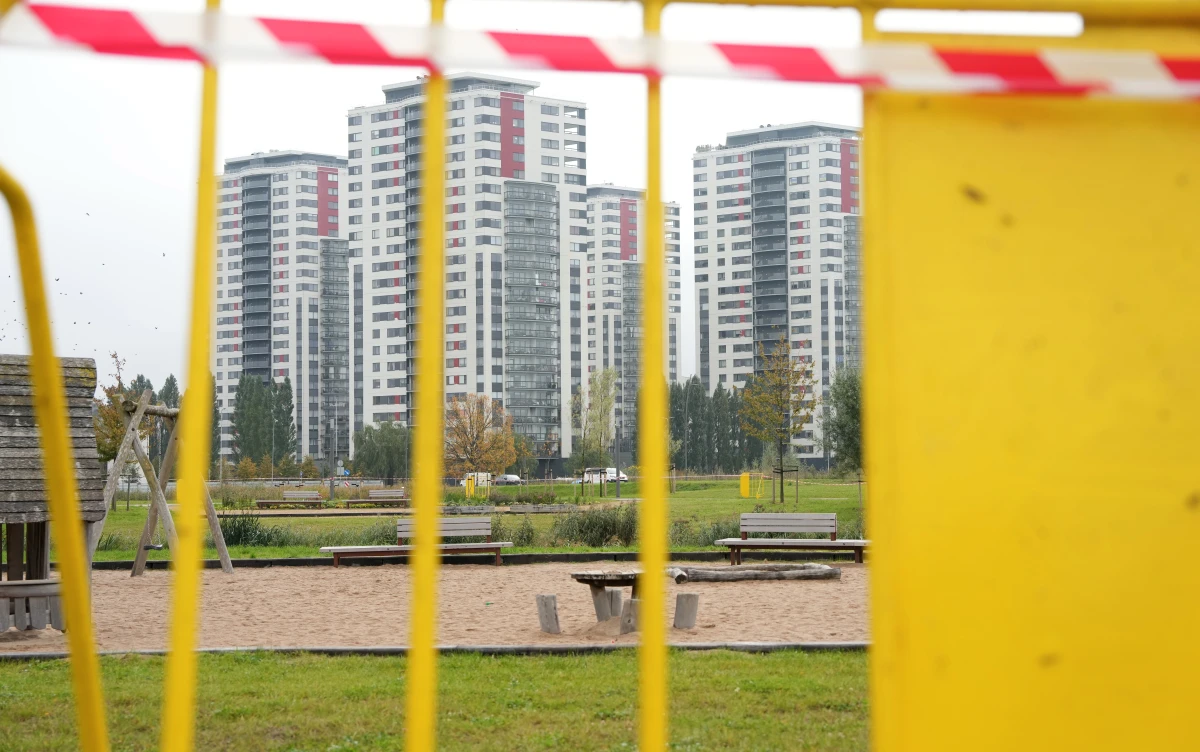 Skanstes ielas krustojumos ieslēgti izbūvētie luksofori