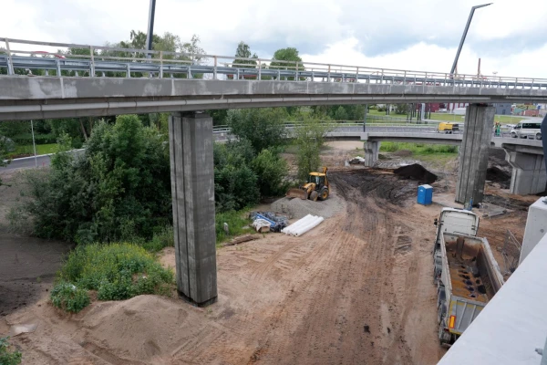 Pabeigta lielākā daļa Kundziņsalas pārvada būvniecības darbu