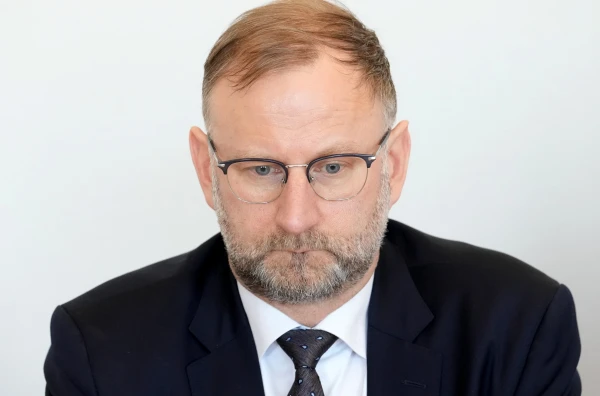 Un bijušajam satiksmes ministram arī atrada amatu parlamentā!