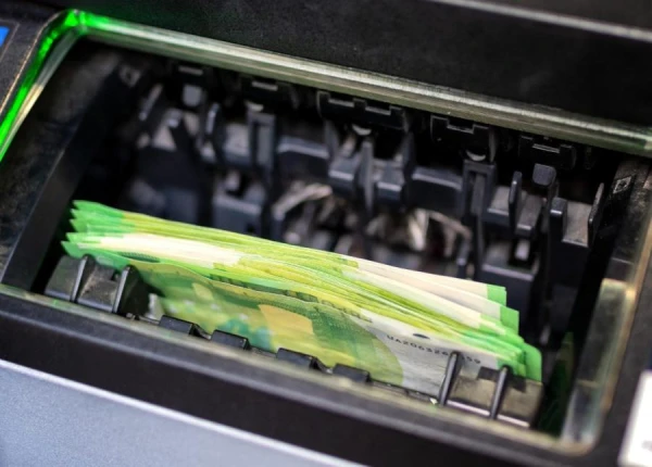 Daudzi pat neaizdomājas, ka pēc bankomāta apmeklējuma aiz sevis atstāj vērtīgu informāciju