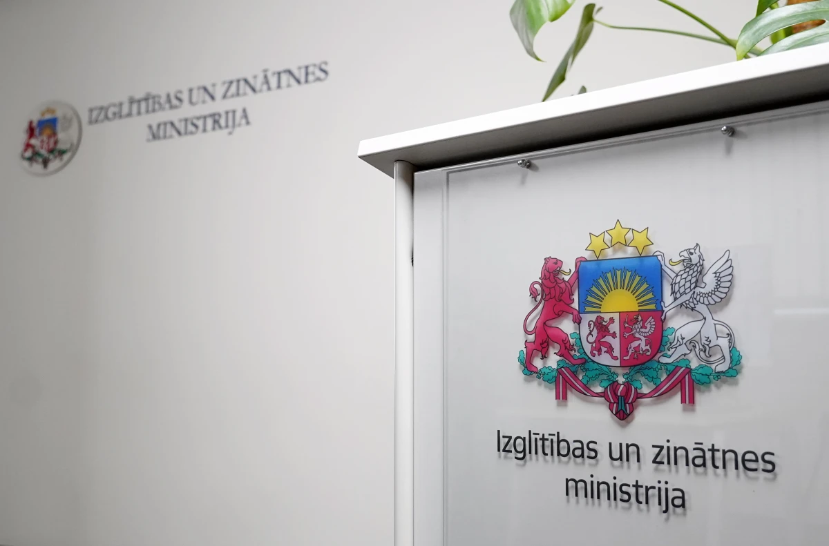 Pirmajā pamatizglītības eksāmenu rezultātu publicēšanas stundā novēroti nelieli tehniski traucējumi un ilgs gaidīšanas laiks