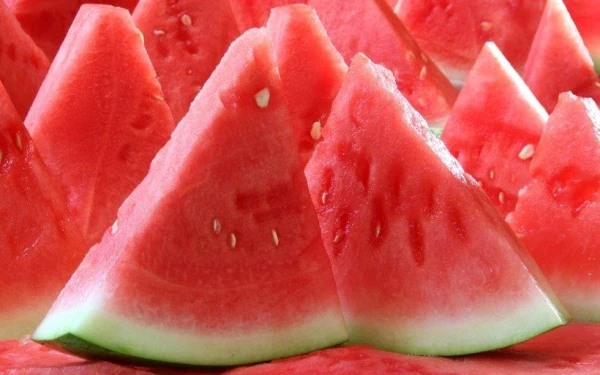 Pārtikas produkti, kas palīdzēs sievietēm pēc 50 gadu vecuma retāk saslimt