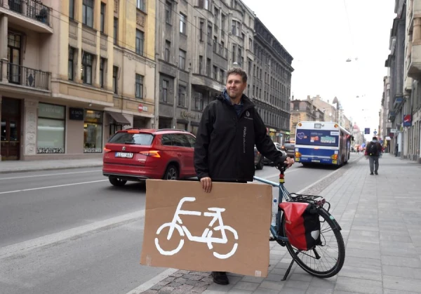 Pērn Rīgā bija 53,2 km velojoslu un 32,6 km velosipēdu ceļu!