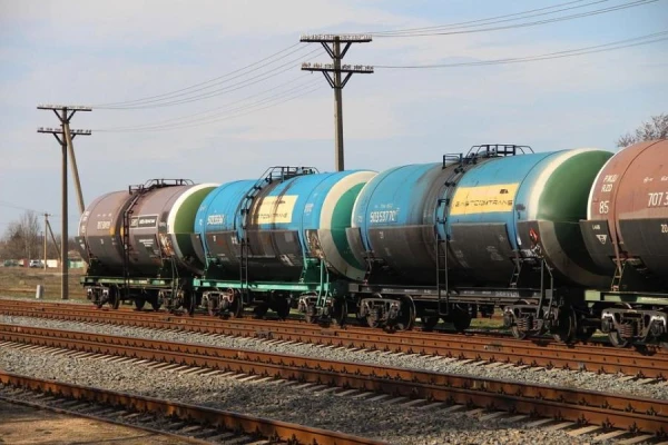 «B.L.B. Baltijas termināls» ar Azerbaidžānas un Kazahstānas uzņēmējiem pārrunā naftas produktu tranzītu caur Latviju