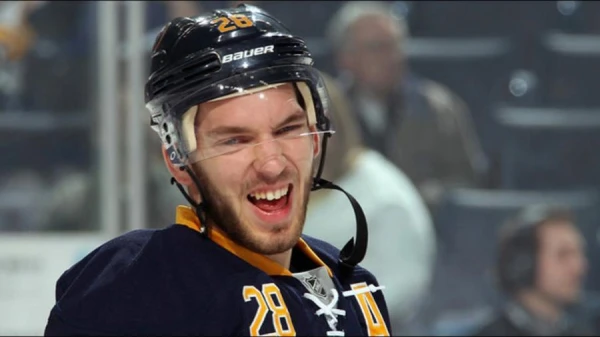 Girgensons ar «Lightning» uzvar pagarinājumā un sērijā pret «Canadiens» panākt neizšķirtu