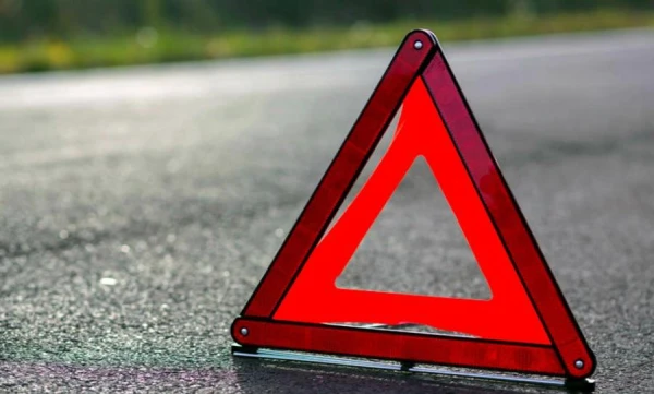 Piektdien ceļu satiksmes negadījumos Latvijā gājuši bojā divi cilvēki