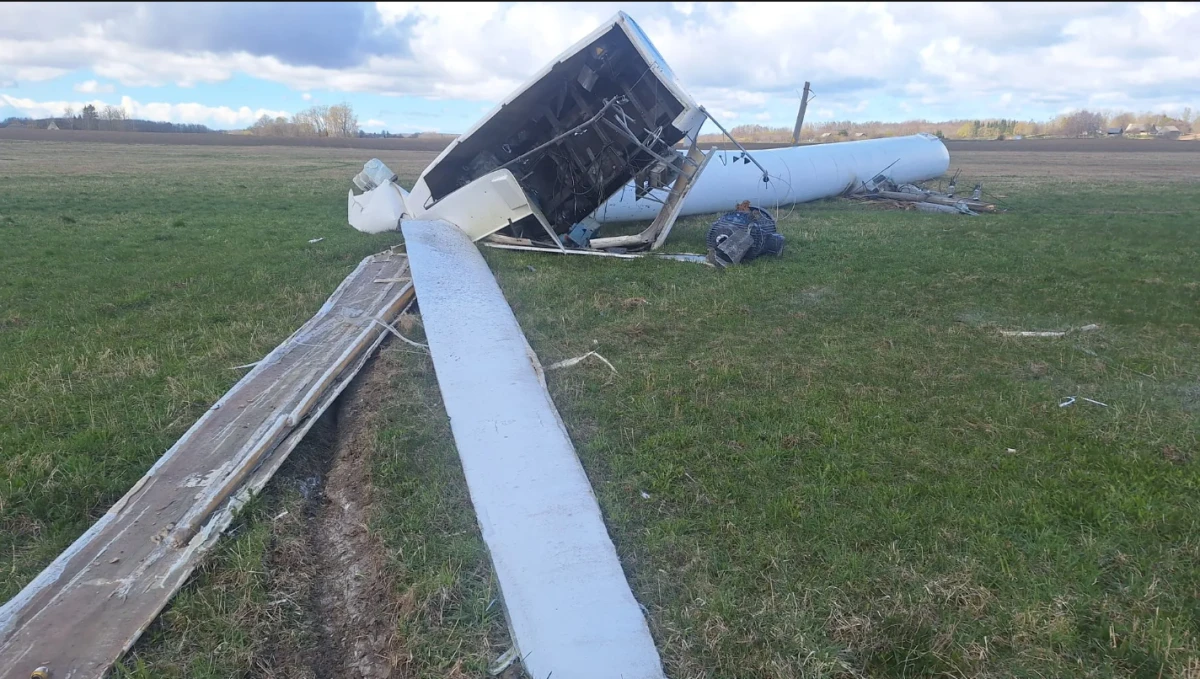 Ātrāk par vēju: тo nogāzušās vēja turbīnas jau nozagts ģenerators