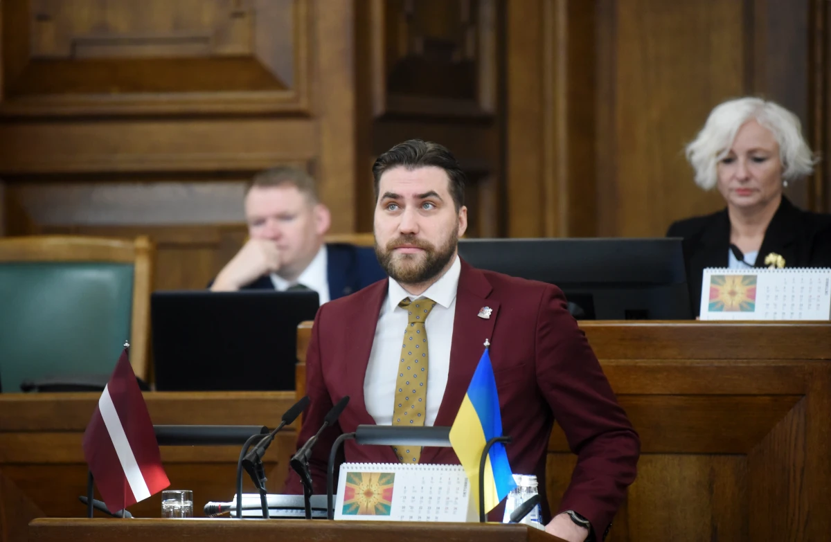 Parlamentārieša Daugavieša ienākumi pērn sasniedza 125 200 eiro