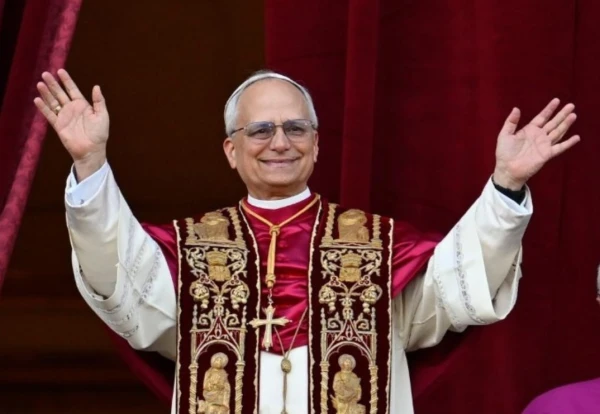 Pāvests aicina izturēties pret migrantiem «ne sliktāk kā pret mājdzīvniekiem»