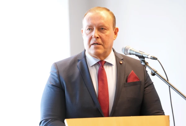 Ministrs: Karš Tuvajos Austrumos var ietekmēt nelegālās migrācijas spiedienu uz Latviju