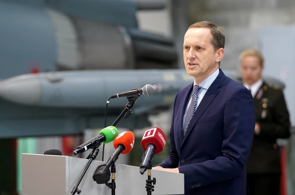 Atlūgumu iesniedzis Aizsardzības ministrijas valsts sekretārs Puriņš