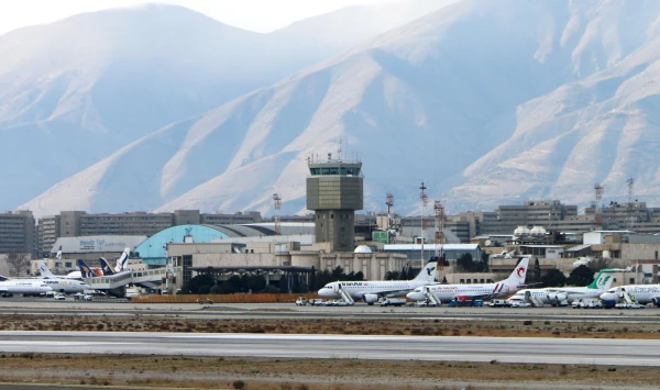 Irāna atjauno Teherānas lielāko lidostu darbību