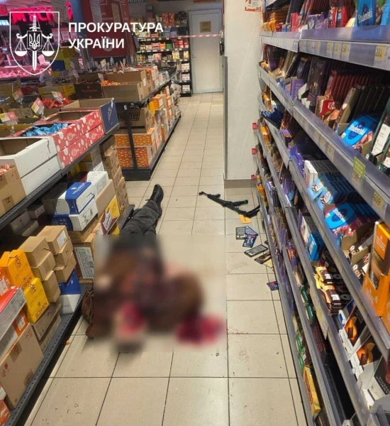 Zelenskis: uzbrucējs Kijivā nošāvis piecus cilvēkus - papildināta