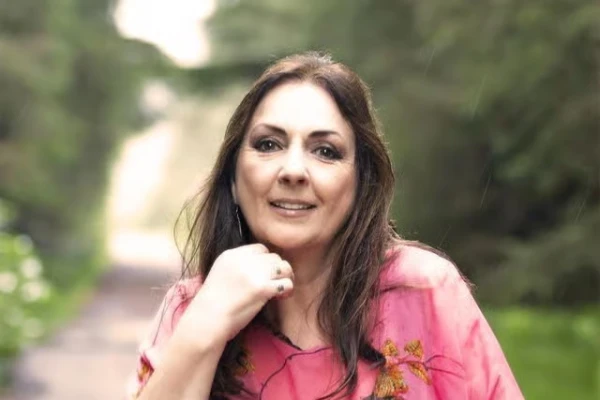 Mirusi «Clannad» soliste Moija Brenana