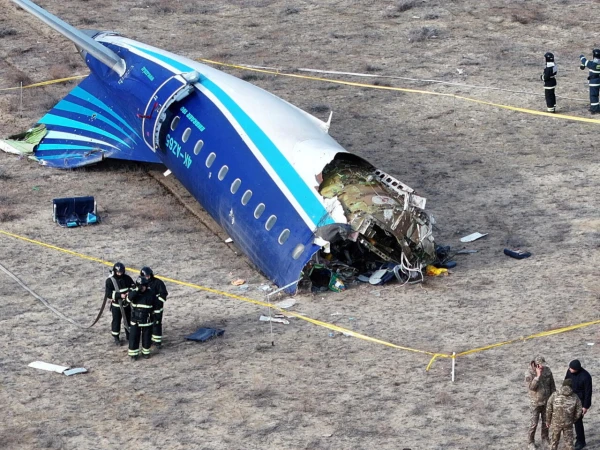 Krievija izmaksās Azerbaidžānai kompensāciju par pasažieru lidmašīnas notriekšanu 2024. gadā