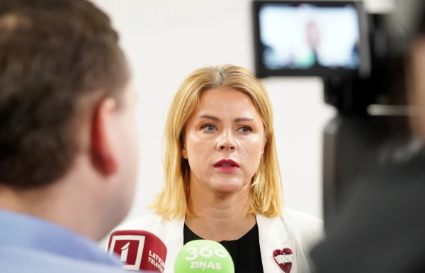 Valsts kanceleja sniegusi paskaidrojumus saistībā ar skandālu par VIP zonu