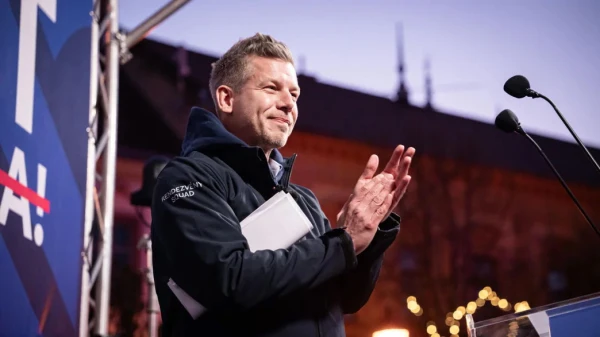 Ungārijas vēlēšanu uzvarētājs Maģars pirmajā ārvalstu vizītē dosies uz Poliju