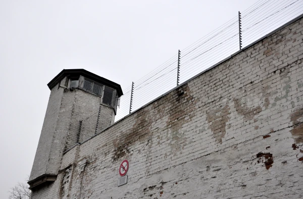 Moldovas pilsonei par zīdaiņa atstāšanu uz ielas varētu piespriest piecu mēnešu cietumsodu