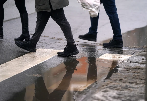 Otrdien saglabāsies mākoņains un mitrs laiks, ar nokrišņiem plašākā teritorijā