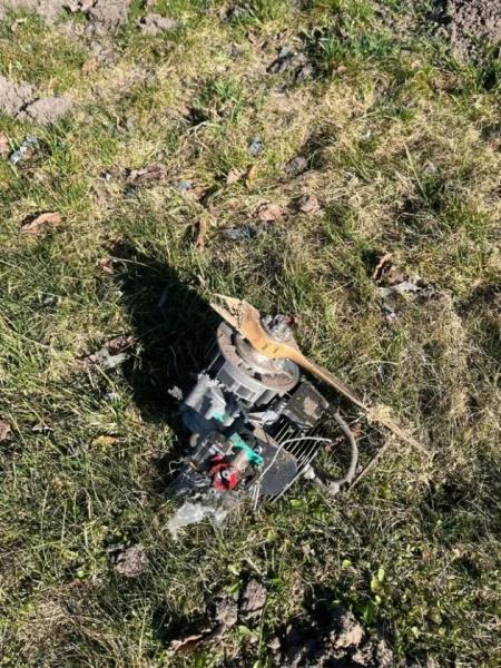 papildināta - Ciematā Rēzeknes novadā konstatē nezināmas izcelsmes drona atlūzas