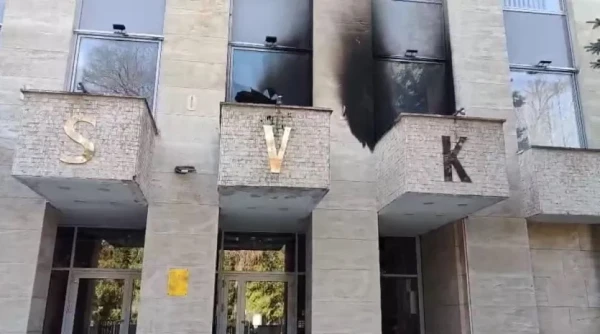 Čehijas policija izmeklē uzbrukumu krievu kultūras centram Prāgā