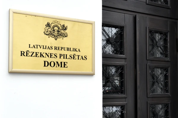 Rēzeknes deputāti tomēr izvēlas nevēlēt jaunu mēru