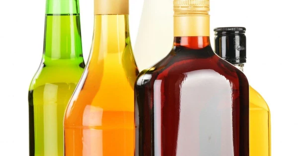 Lūdz sākt kriminālvajāšanu pret nelegālās alkohola ražotnes turētājiem Skrīveros