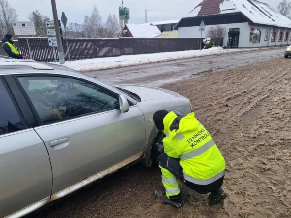 Lieldienu brīvdienās būs izmaiņas klientu apkalpošanas centru un tehnisko apskašu staciju darba laikos