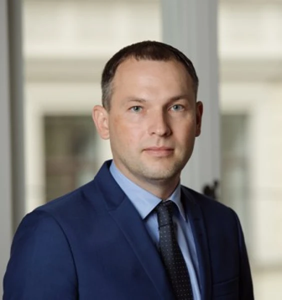 Ministrs Raimonds Čudars uz laiku atstādina VARAM valsts sekretāru