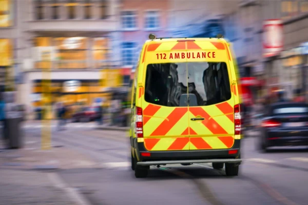 Londonā aizdedzinātas ebreju brīvprātīgo mediķu automašīnas