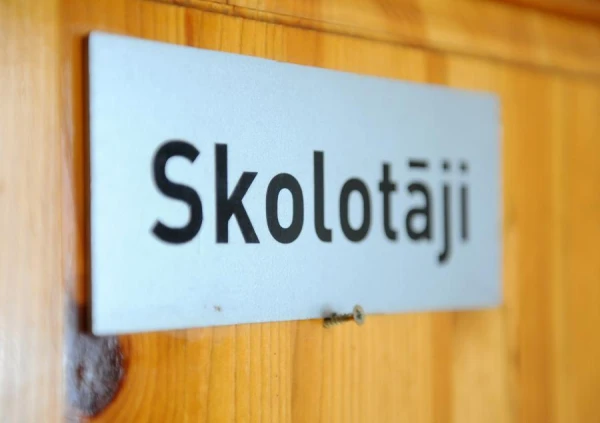 Partija rosina ļaut pedagogiem doties izdienas pensijā no 60 gadu vecuma