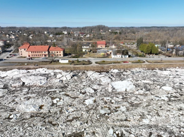 Mazinās ledus sastrēgums Pļaviņu ūdenskrātuvē