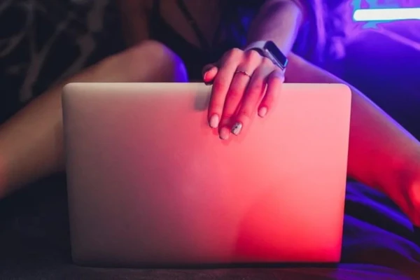 Par intīma rakstura materiālu izplatīšanu bez personas piekrišanas varēs saukt pie kriminālatbildības