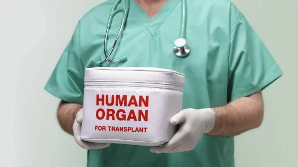 Latvijā vairāk nekā 100 cilvēku gaida dzīvību glābjošu orgānu transplantāciju
