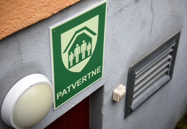 Valdība ļauj pagarināt patvertņu pielāgošanas projektus