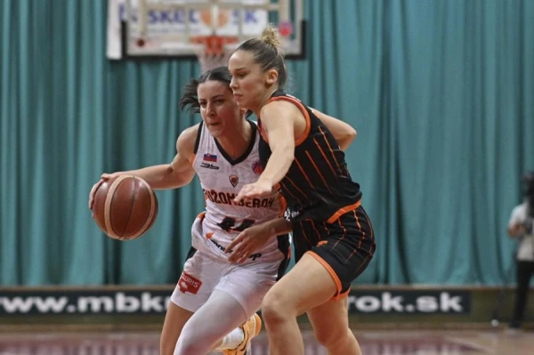 Latvijas basketbolistes Eiropas čempionāta kvalifikāciju turpina ar spēli Nīderlandē